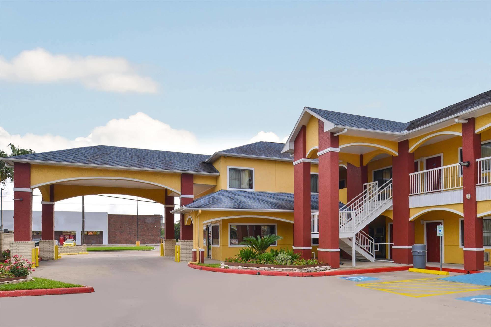 Americas Best Value Inn-Baytown Exterior foto